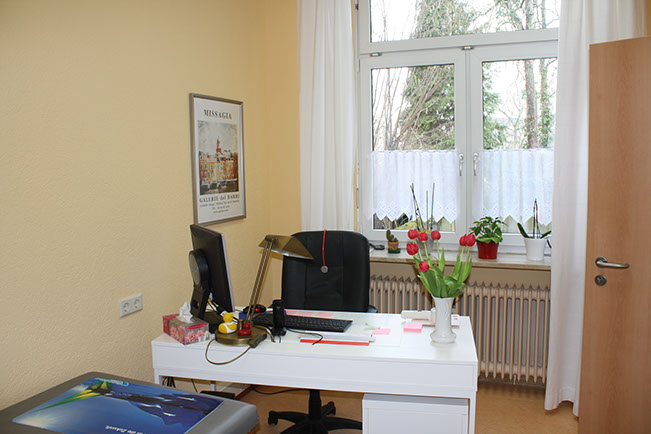 Dr. Claudia Böhnke´s Sprechzimmer4 Dr. Claudia Böhnke´s Sprechzimmer4